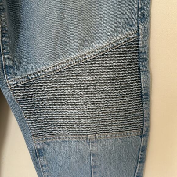 Zara Women’s Denim Blue Jeans size 4  Jeans  Mom Fit Biker Jean Knee detail - Picture 5 of 8